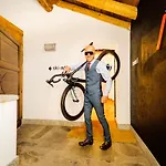 Alp & Bike - Xavier 奥斯塔